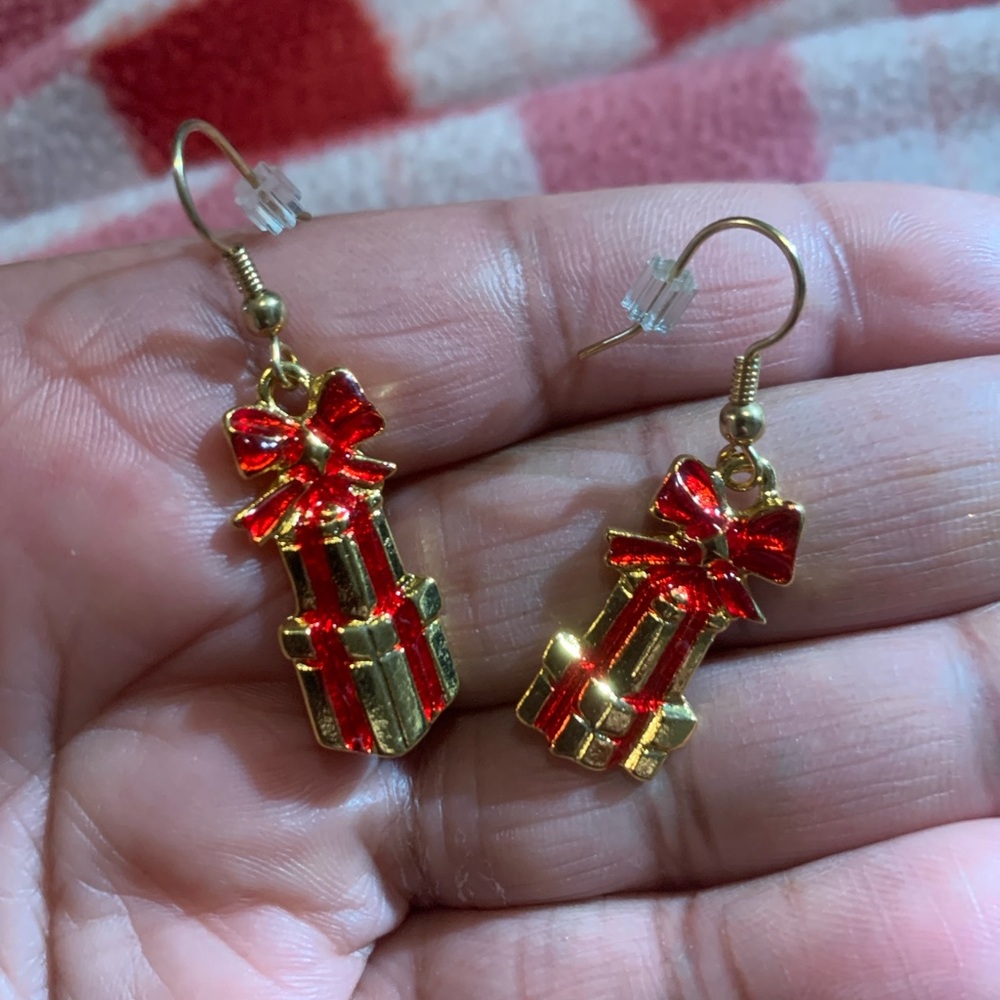 NWOT Gold and Red Gift Box Earrings
